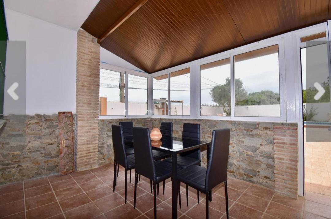 Chalet Villa Caulina Chiclana de la Frontera Dış mekan fotoğraf